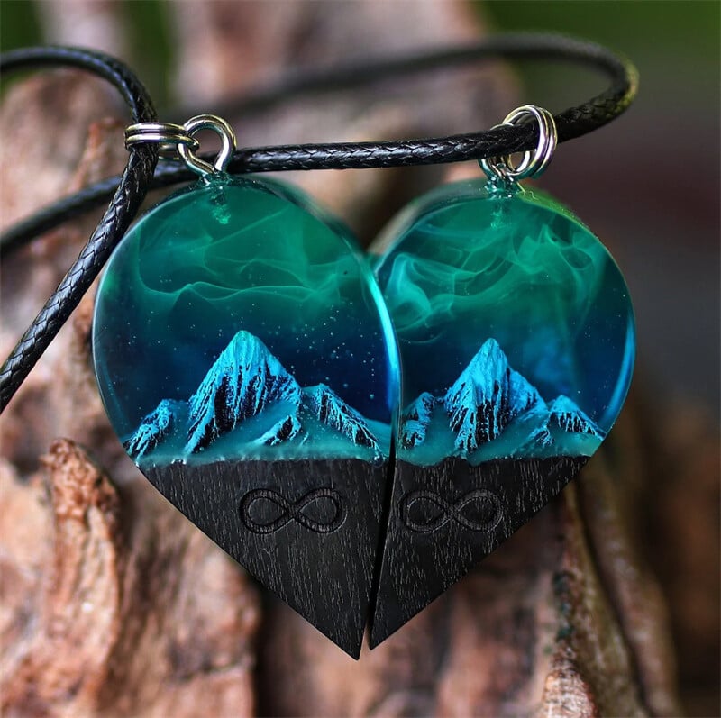 (🎉Christmas Special - 49% OFF NOW)Handmade Resin Heart Pendant(Buy 2 Free Shipping)
