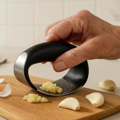 🔥Buy 1 Get 1 Free🔥Stainless Steel Garlic Press