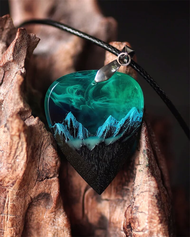 (🎉Christmas Special - 49% OFF NOW)Handmade Resin Heart Pendant(Buy 2 Free Shipping)