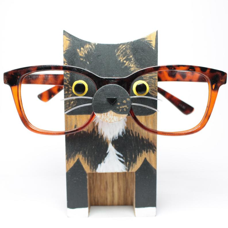 Pet glasses storage rack