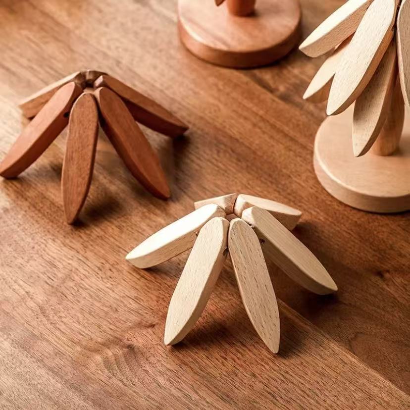 Tree Shape Trivet Set