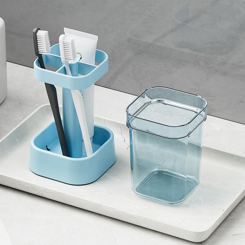 🎁 Stylish Toothbrush Holder with Cover