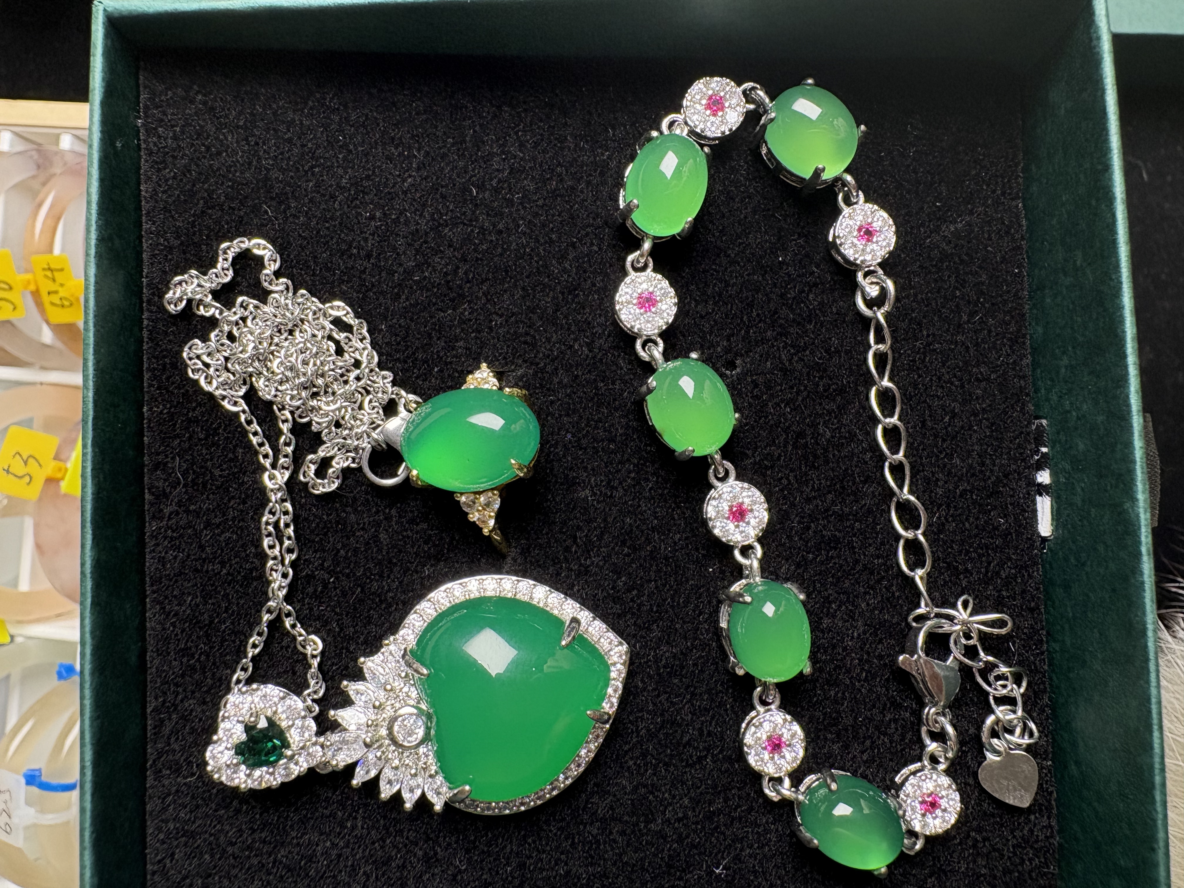 Green Three-piece Set(Ring+Bracelet+Necklace)