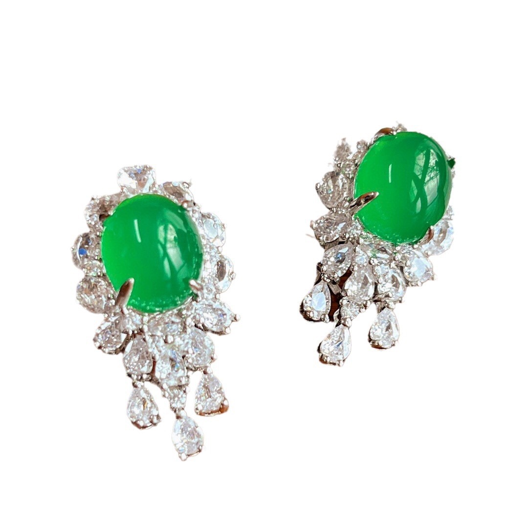 D-011 Argent Jade Gems