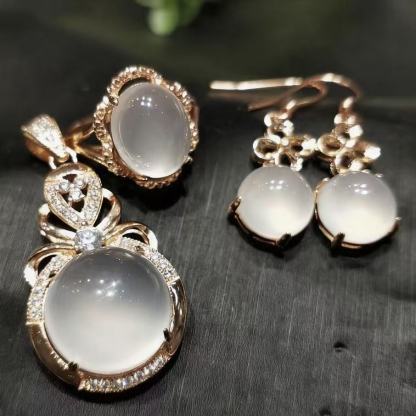 D-012 Lucid Dream Suite