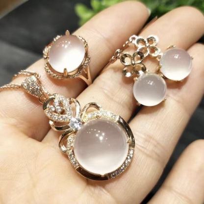 D-012 Lucid Dream Suite