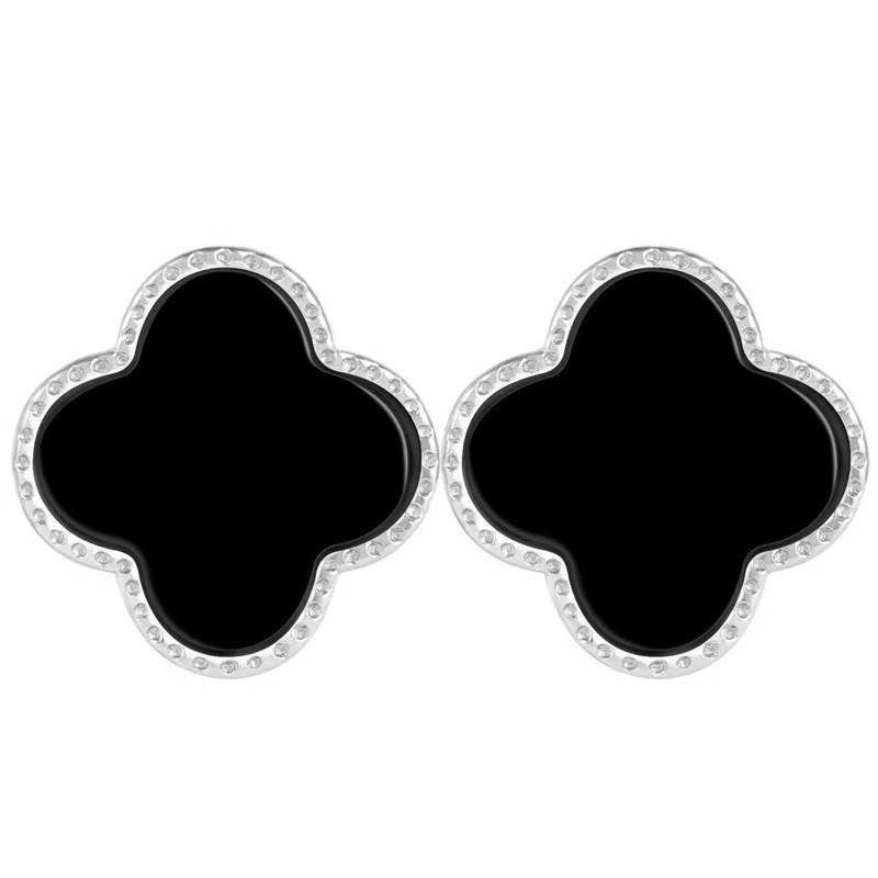 Jadeite Four-Leaf Clover Ear Studs