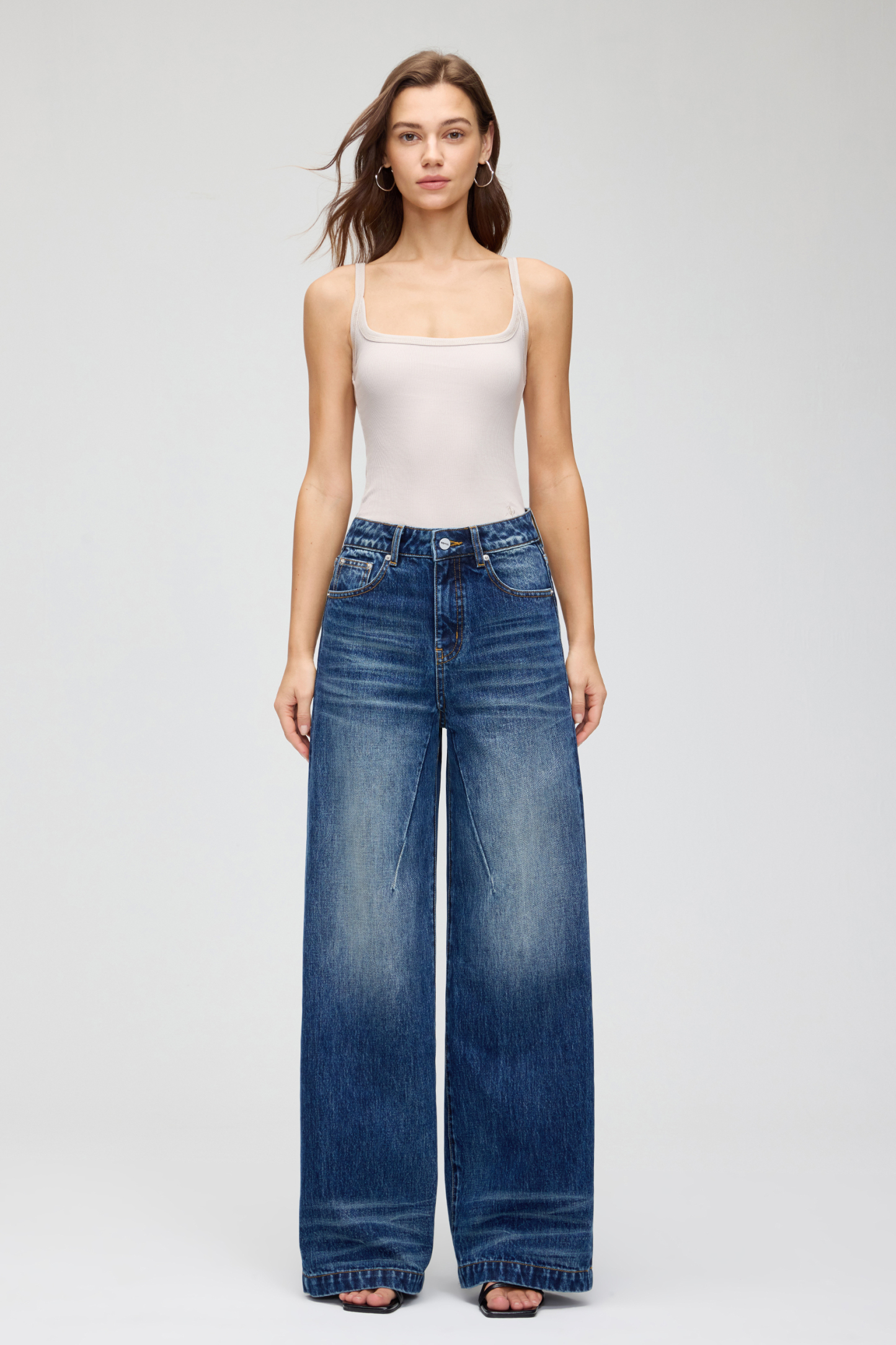 Vessira Women’s Medium Blue High-Waist Non-Stretch Wide-Leg Jeans