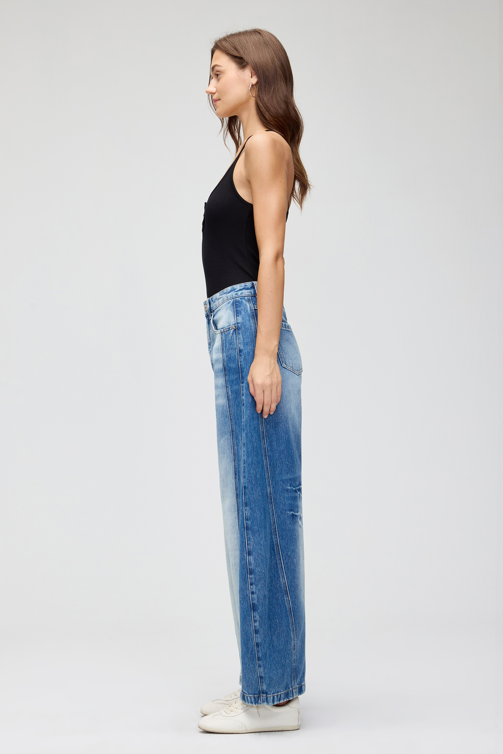 Vessira Women’s Light Blue High-Waist Non-Stretch Curved-Slit Jeans