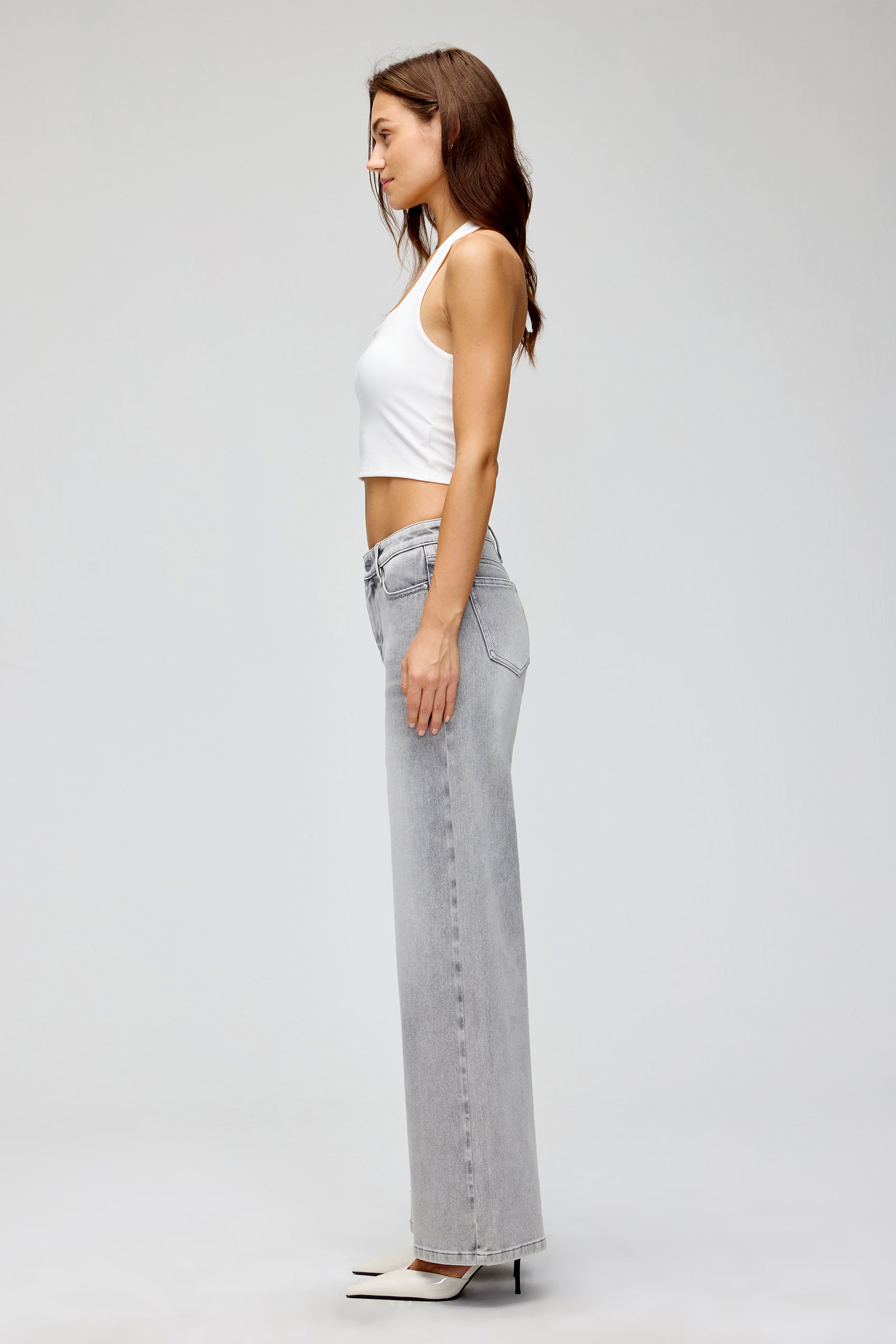 Vessira Women’s Gray Mid-Rise High-Stretch Wide-Leg Jeans