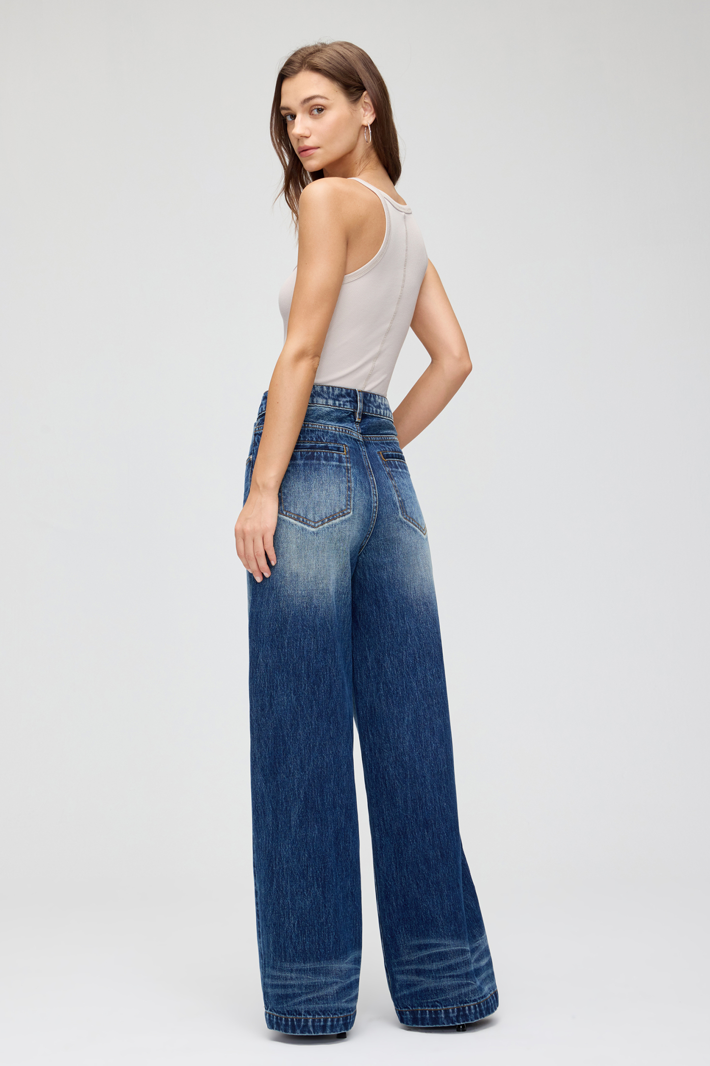 Vessira Women’s Medium Blue High-Waist Non-Stretch Wide-Leg Jeans