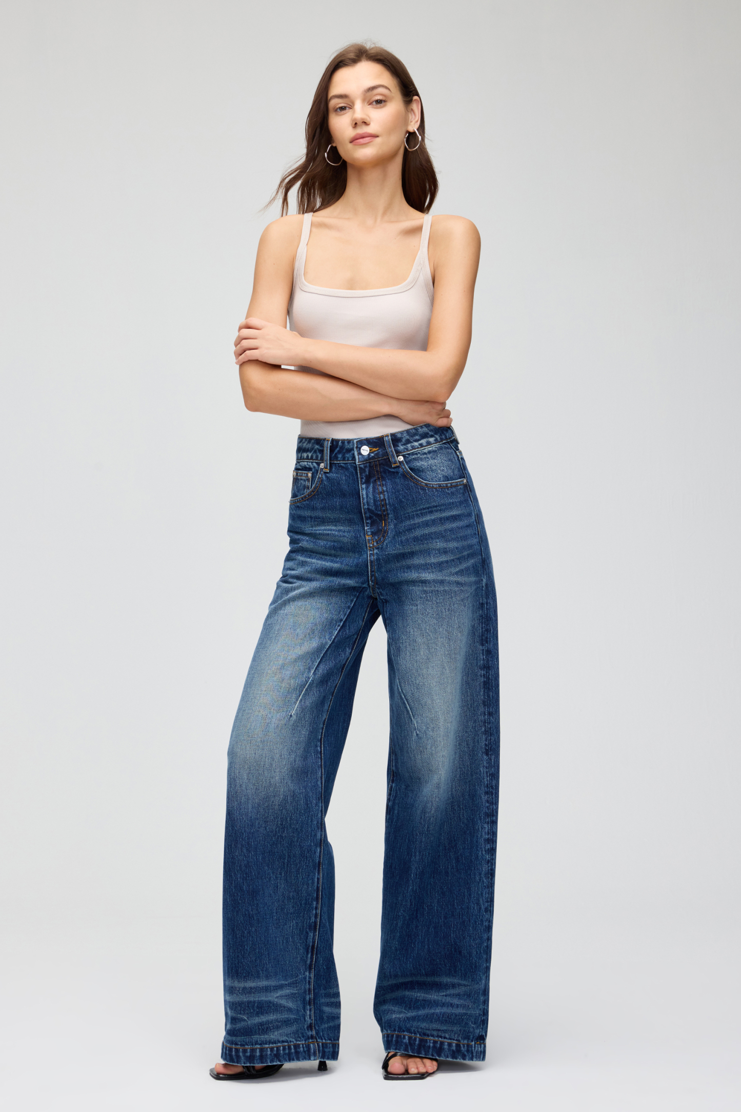 Vessira Women’s Medium Blue High-Waist Non-Stretch Wide-Leg Jeans