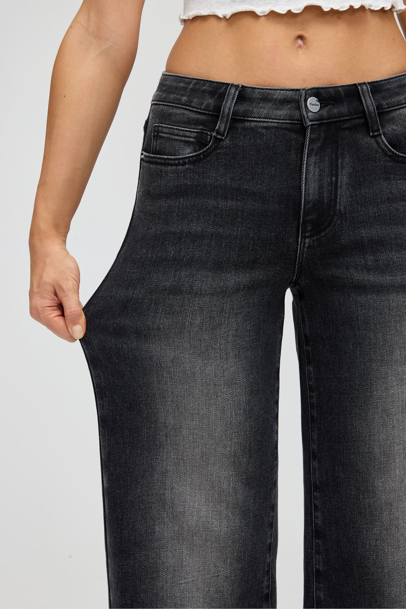 Vessira Women’s Vintage Black Mid-Rise High-Stretch Wide-Leg Jeans