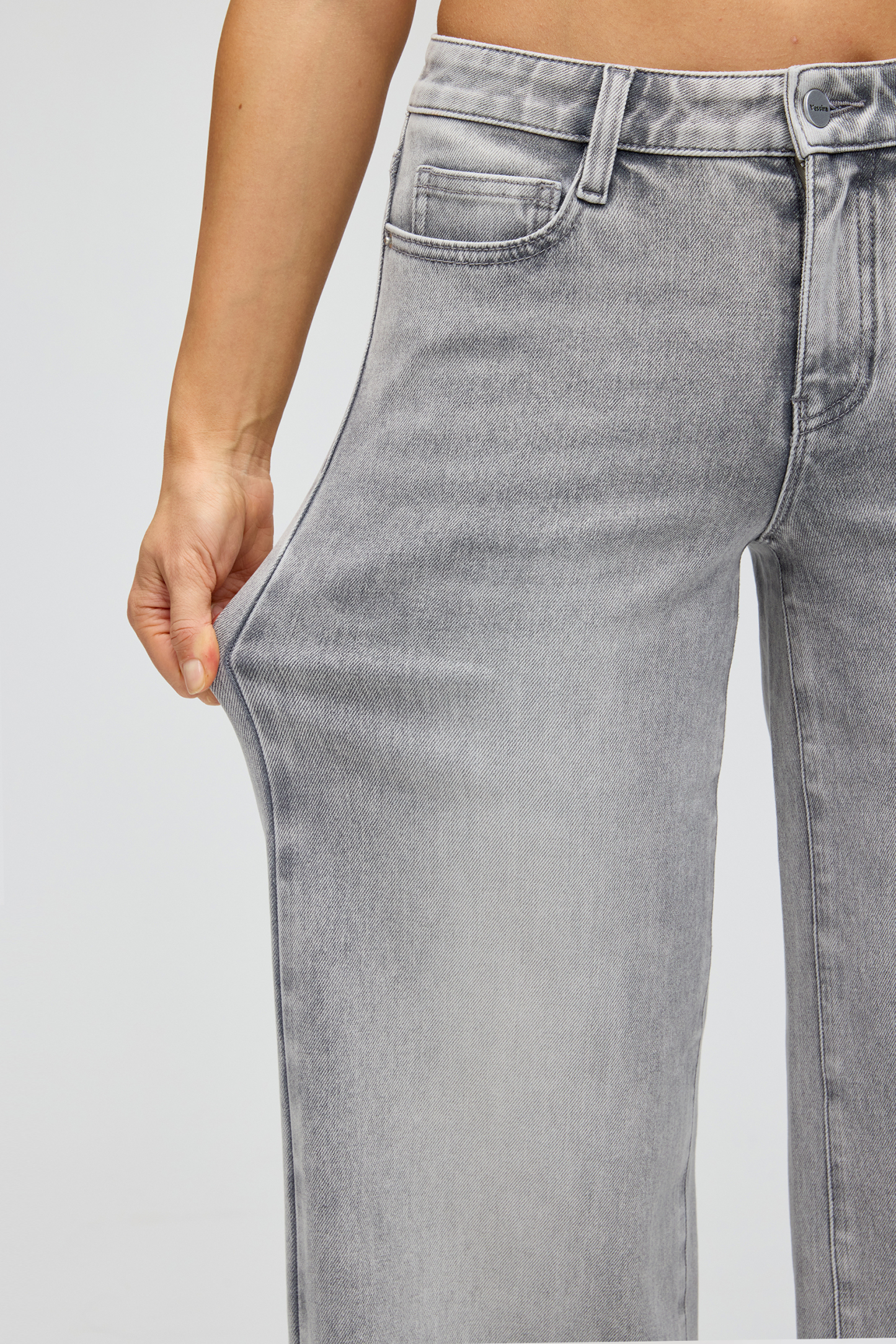 Vessira Women’s Gray Mid-Rise High-Stretch Wide-Leg Jeans