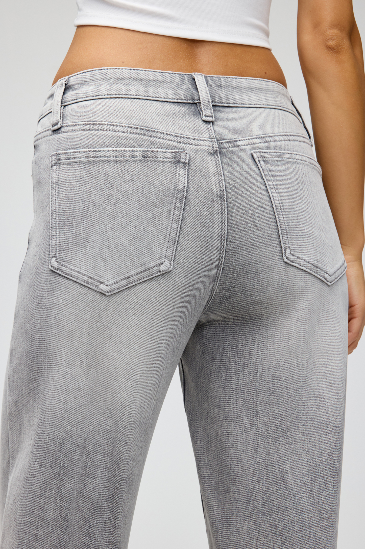 Vessira Women’s Gray Mid-Rise High-Stretch Wide-Leg Jeans