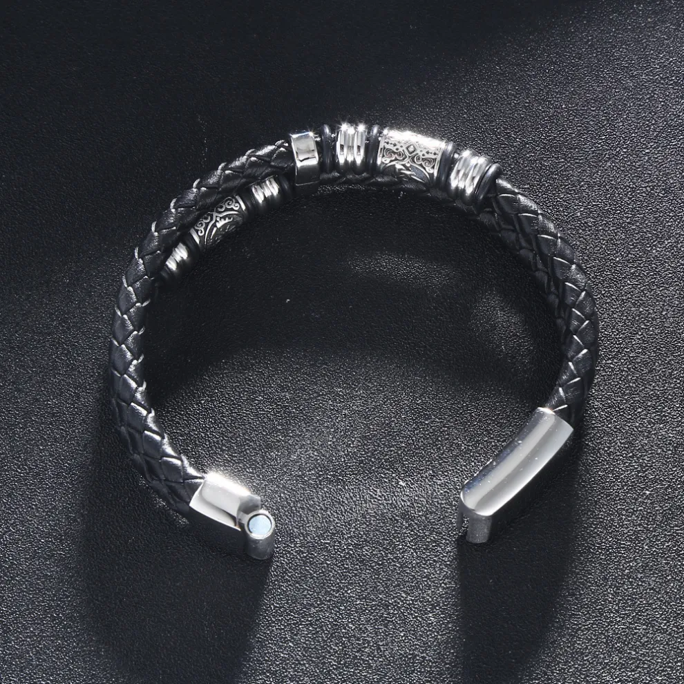 Celtic Knot and Vegvisir compass viking bracelet