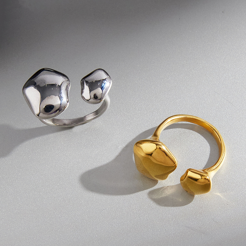 Irregular Pebble Open Gold Ring
