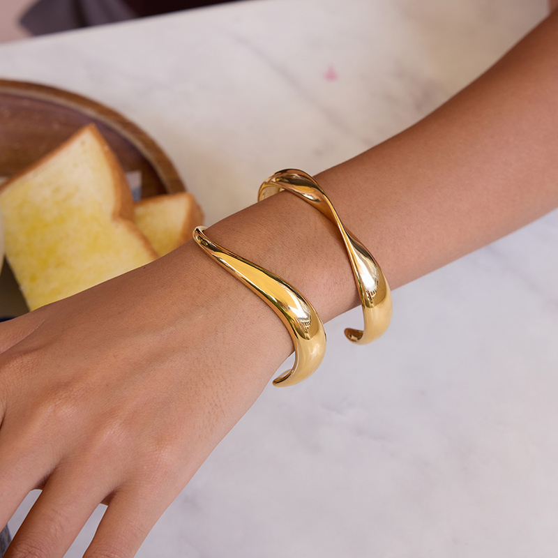 Gilded Art Open Cuff Bracelet