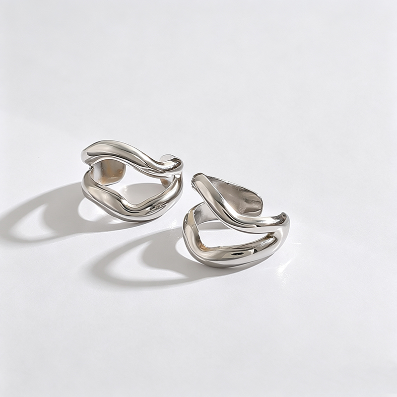 Twisted Cuff Ear Cuff Non Piercing