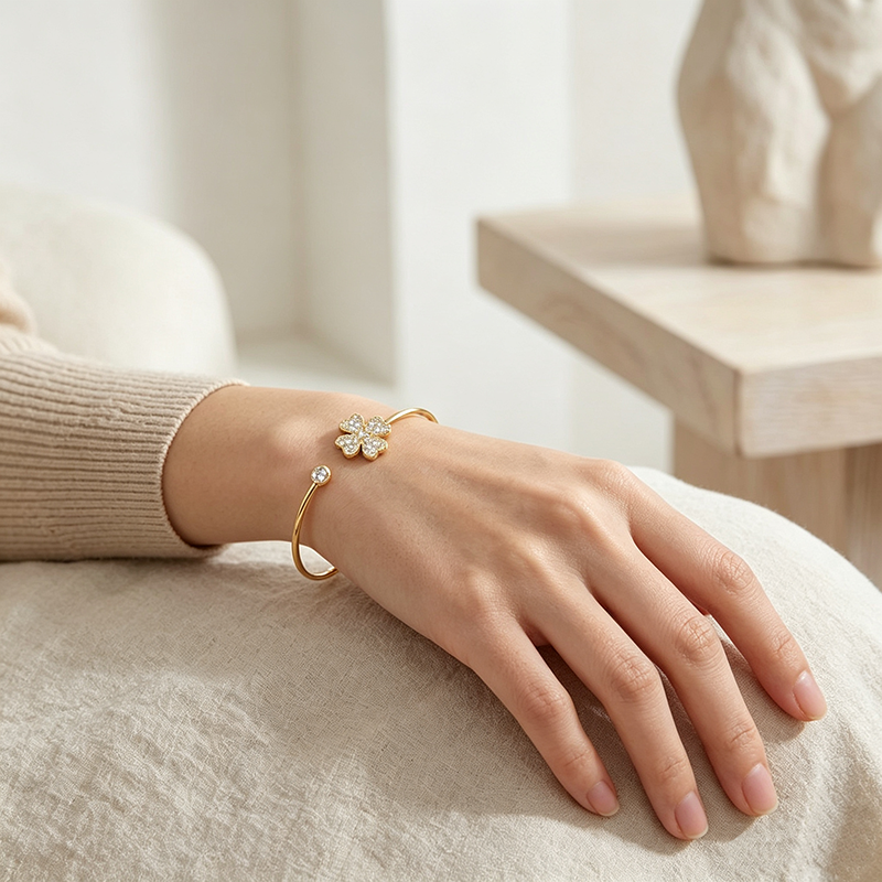 Lucky Four-Leaf Clover Paved Zircon Open Cuff Bangle