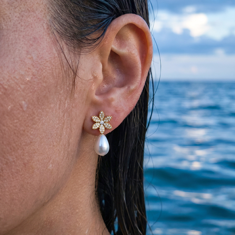 Floral Tear Pearl Earrings