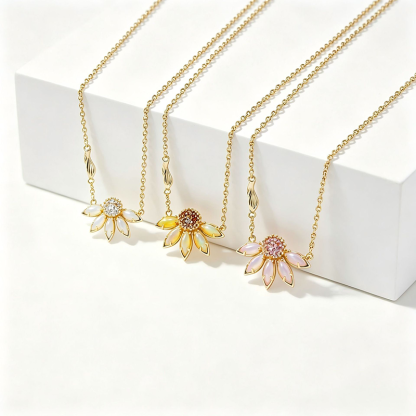 Iridescent Petal Daisy Necklace