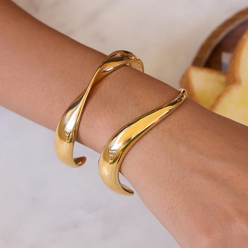 Gilded Art Open Cuff Bracelet