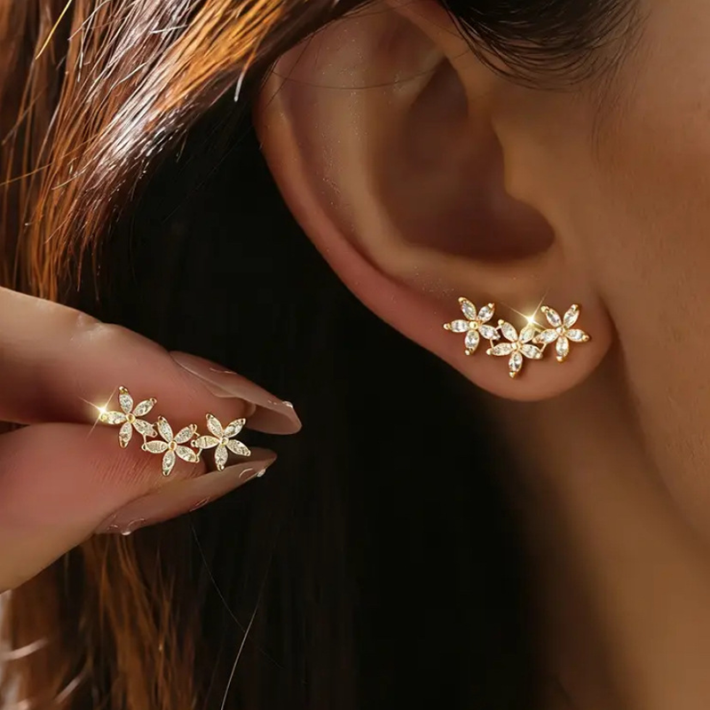 Crown Marquise Zircon Stud Earrings