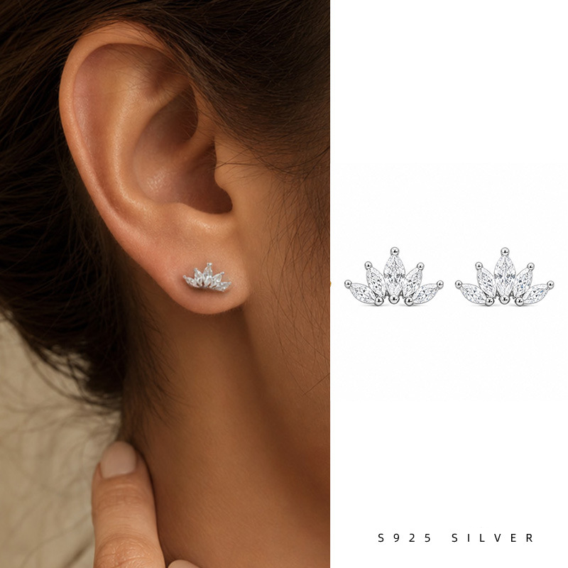 Crown Marquise Zircon Stud Earrings