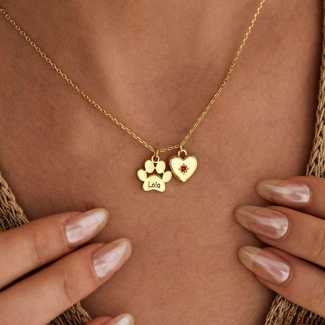 Dainty Paw Name Necklace with Heart