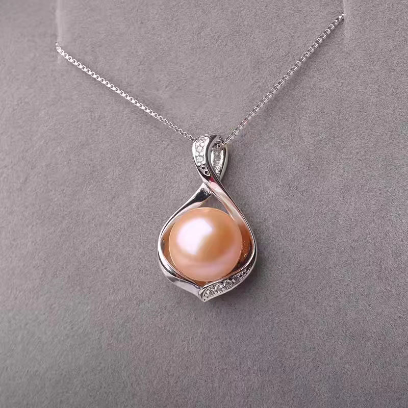 Flowing Wish Pearl Pendant Necklace