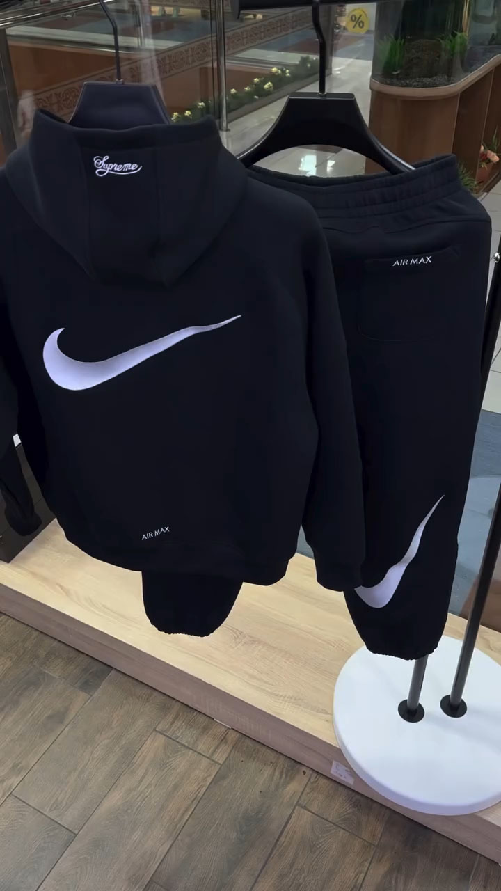 Classic Zip-Up Hoodie and Casual Pants Set