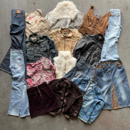 LADIES Y2K RE-SELLER BOX - 30 PIECE