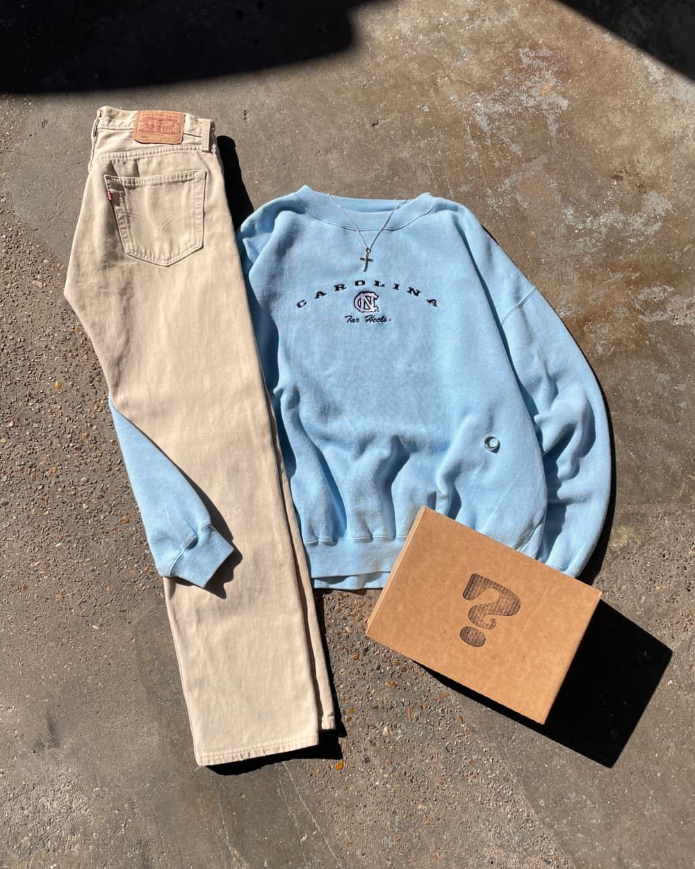 Vintage Outfit Mystery Box