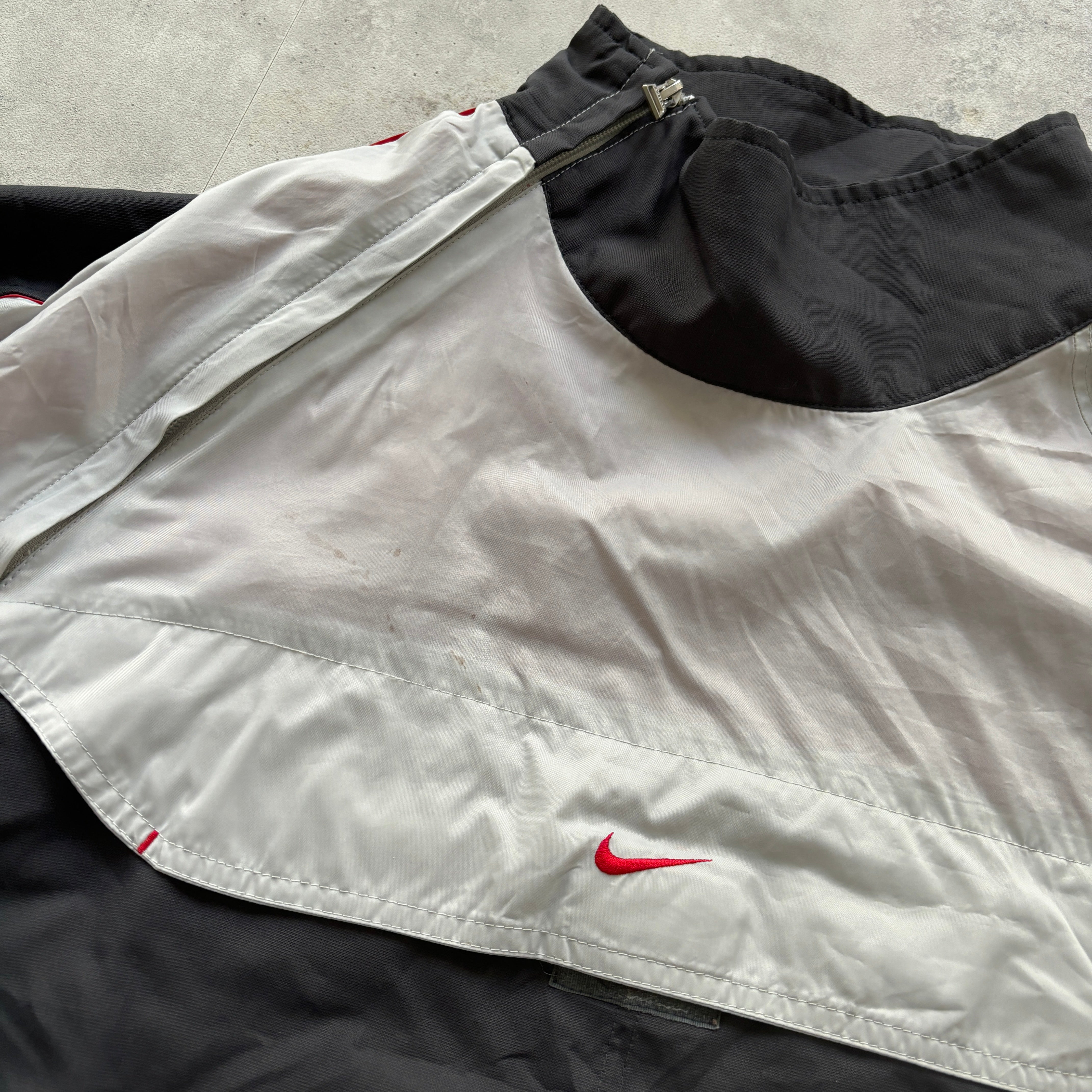 'TOO GOOD TO THROW' VINTAGE BOX (3-6 PIECES)