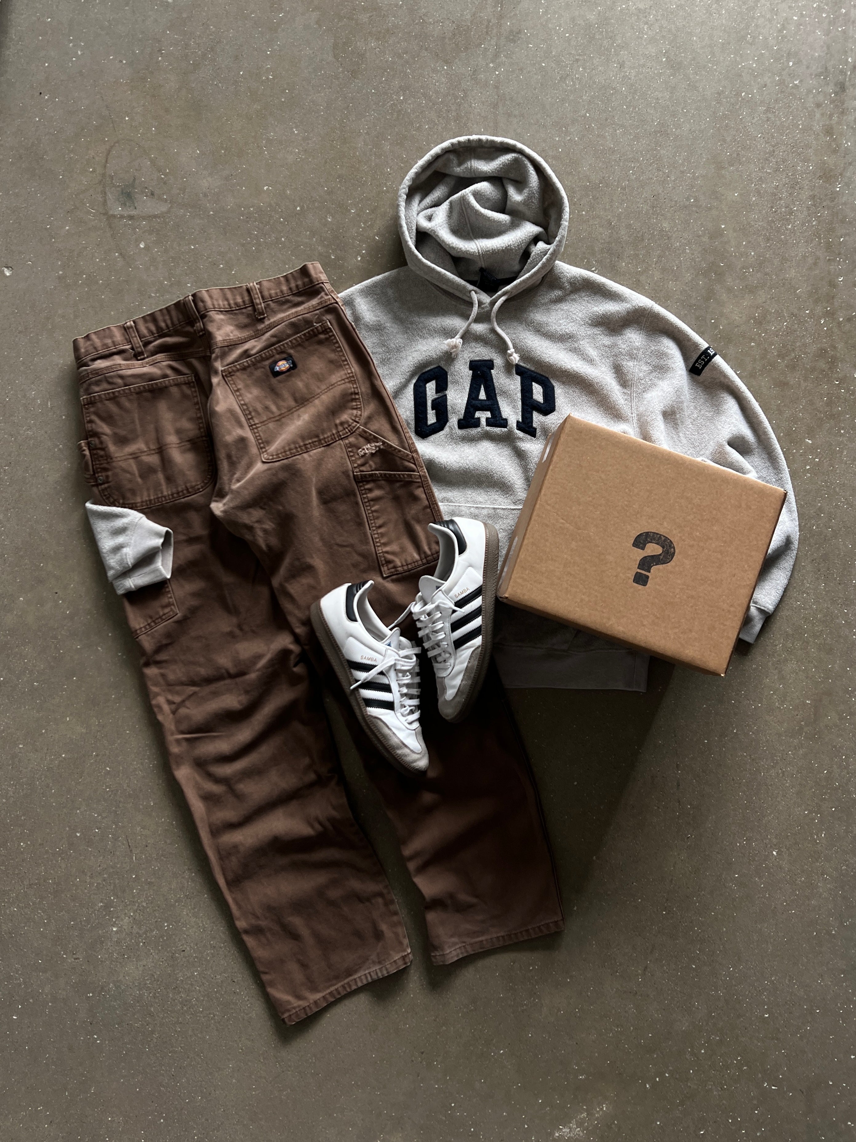 Vintage Outfit Boxes