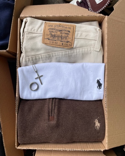 Vintage Outfit Mystery Box