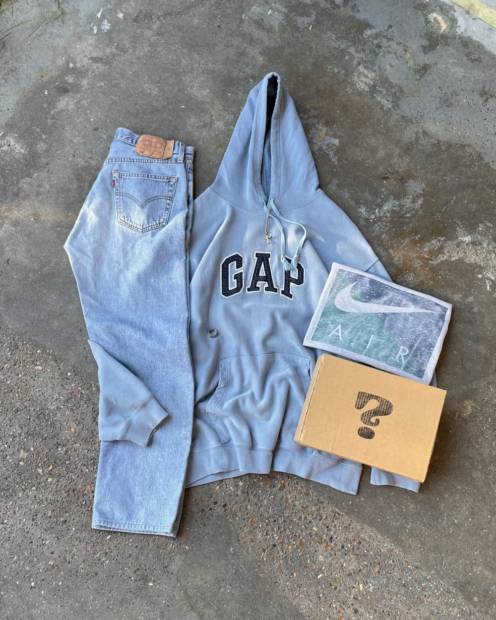 Vintage Outfit Mystery Box