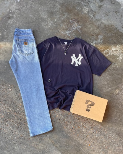 Vintage Outfit Mystery Box