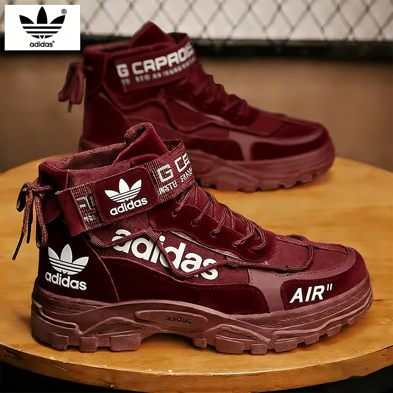 Az Adidas® 2026 férfi outdoor cipő lélegző, kényelmes, csúszásmentes és kopásálló.