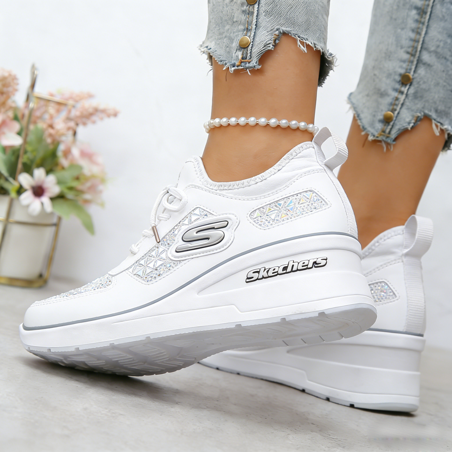 SKECHERS® LEGJOBB MINDENNAPI ORTOPÉDIKUS MASSZÁZS CIPŐK 2026-BAN