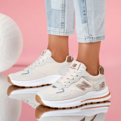 New Balance® Divatos, vastag talpú, csúszásmentes női cipő