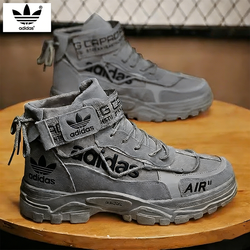 Az Adidas® 2026 férfi outdoor cipő lélegző, kényelmes, csúszásmentes és kopásálló.