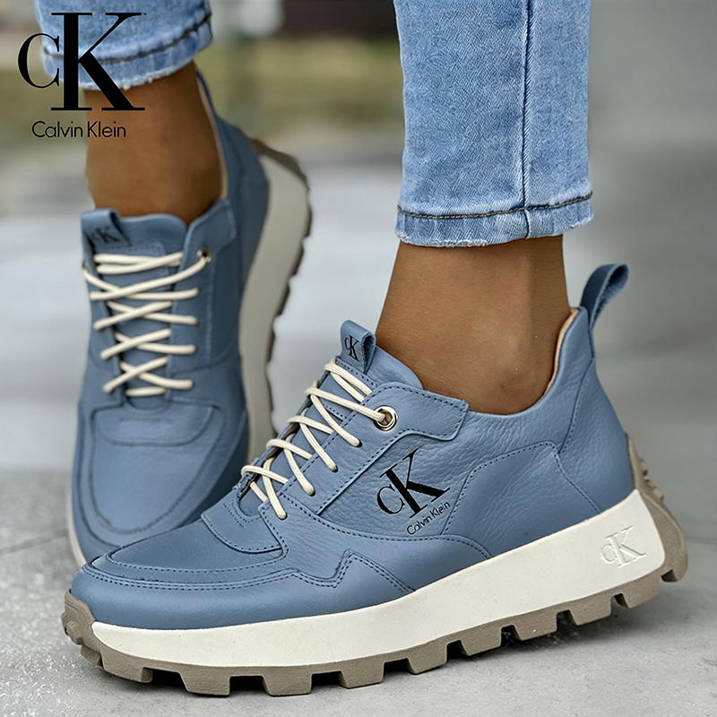 Calvin Klein® 2026 Női sportcipő természetes bőrből, mindennapi viseletre alkalmas.