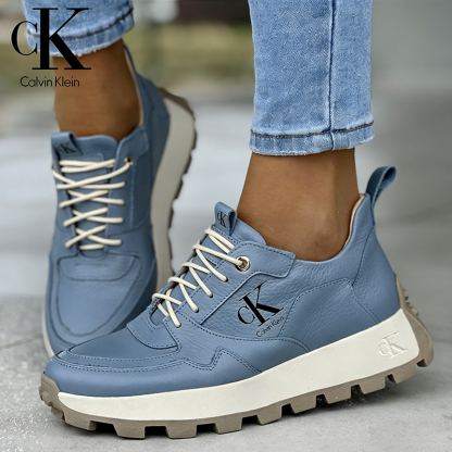 Calvin Klein® 2026 Női sportcipő természetes bőrből, mindennapi viseletre alkalmas.