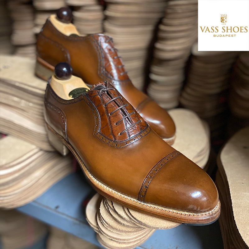 VASS® X PEKANTO Kézzel készített férfi borjúbőr cipő