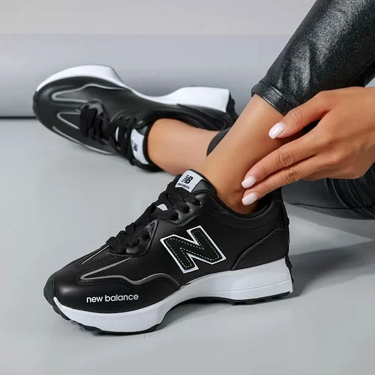 New Balance® Új, stílusos női ortopéd cipő vastag, csúszásgátló talppal.