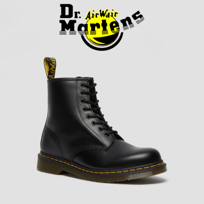 Dr.Martens® fűzős csizma sima bőrből