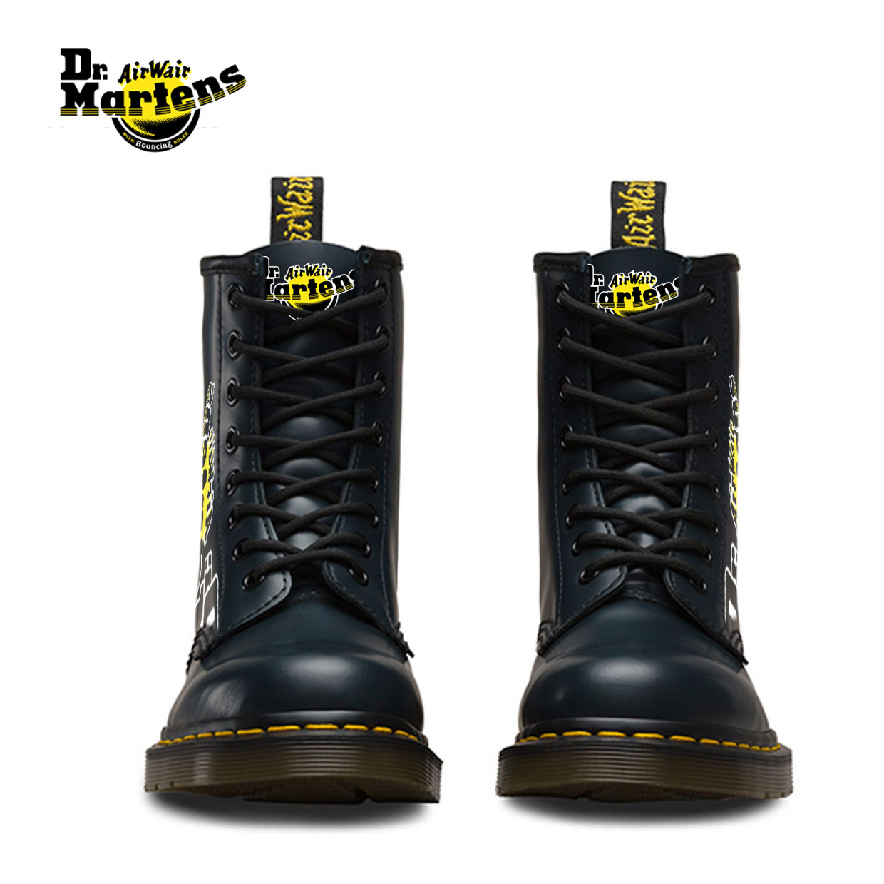 Dr.Martens®  nagy logójú sima bőr fűzős csizma