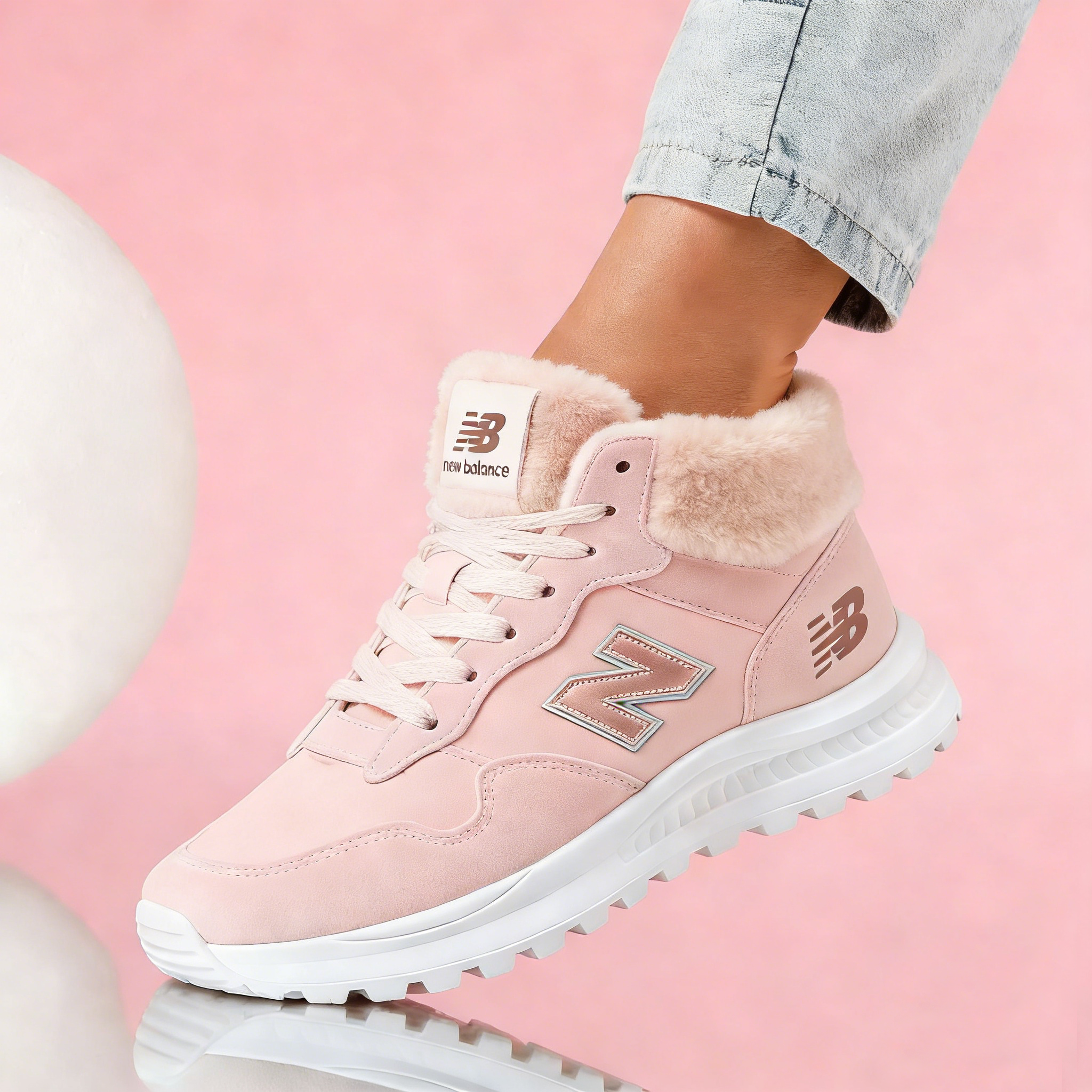 Divatos női New Balance® cipő vastag talppal és csúszásgátló felülette